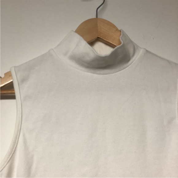 Wardrobe Essentials White Modern Mock Neck Tank Top - Picture 3 of 6